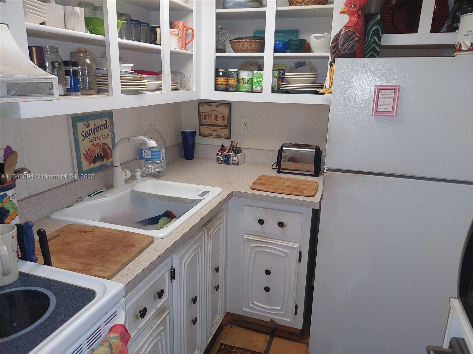 CROMWELL WEST CONDO - Residential