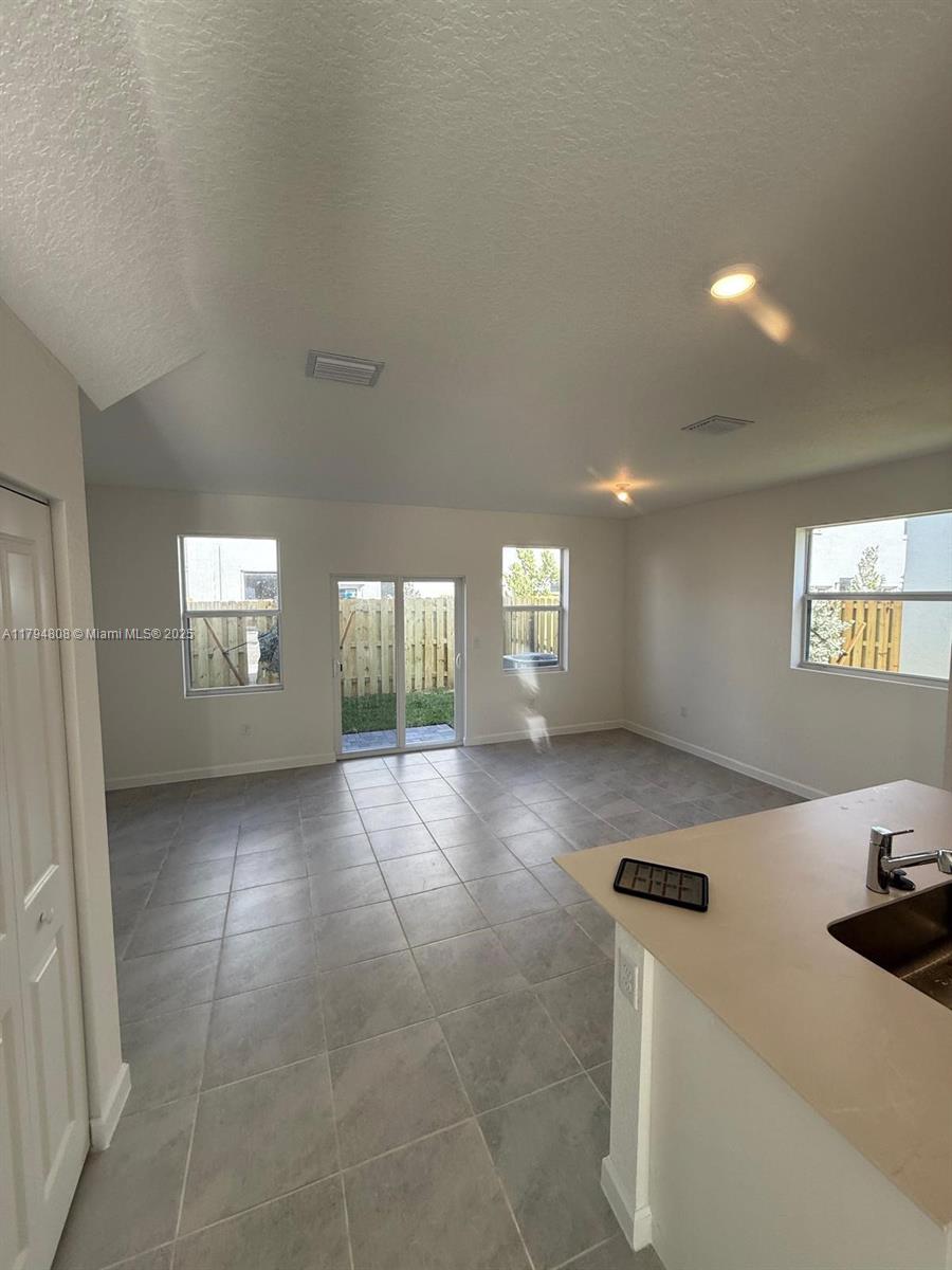 116 SE 11 CT.