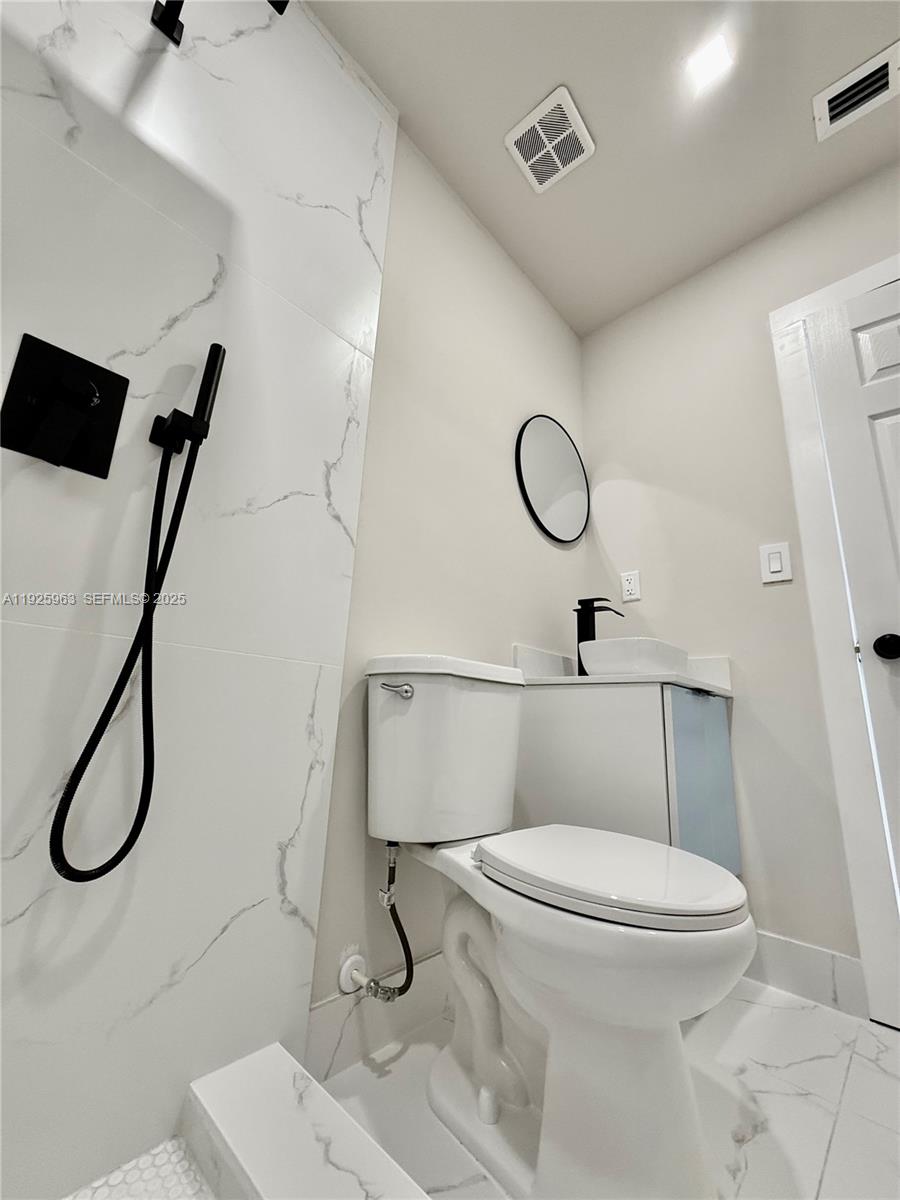 DRIFTWOOD ESTATES NO 20 - Residential