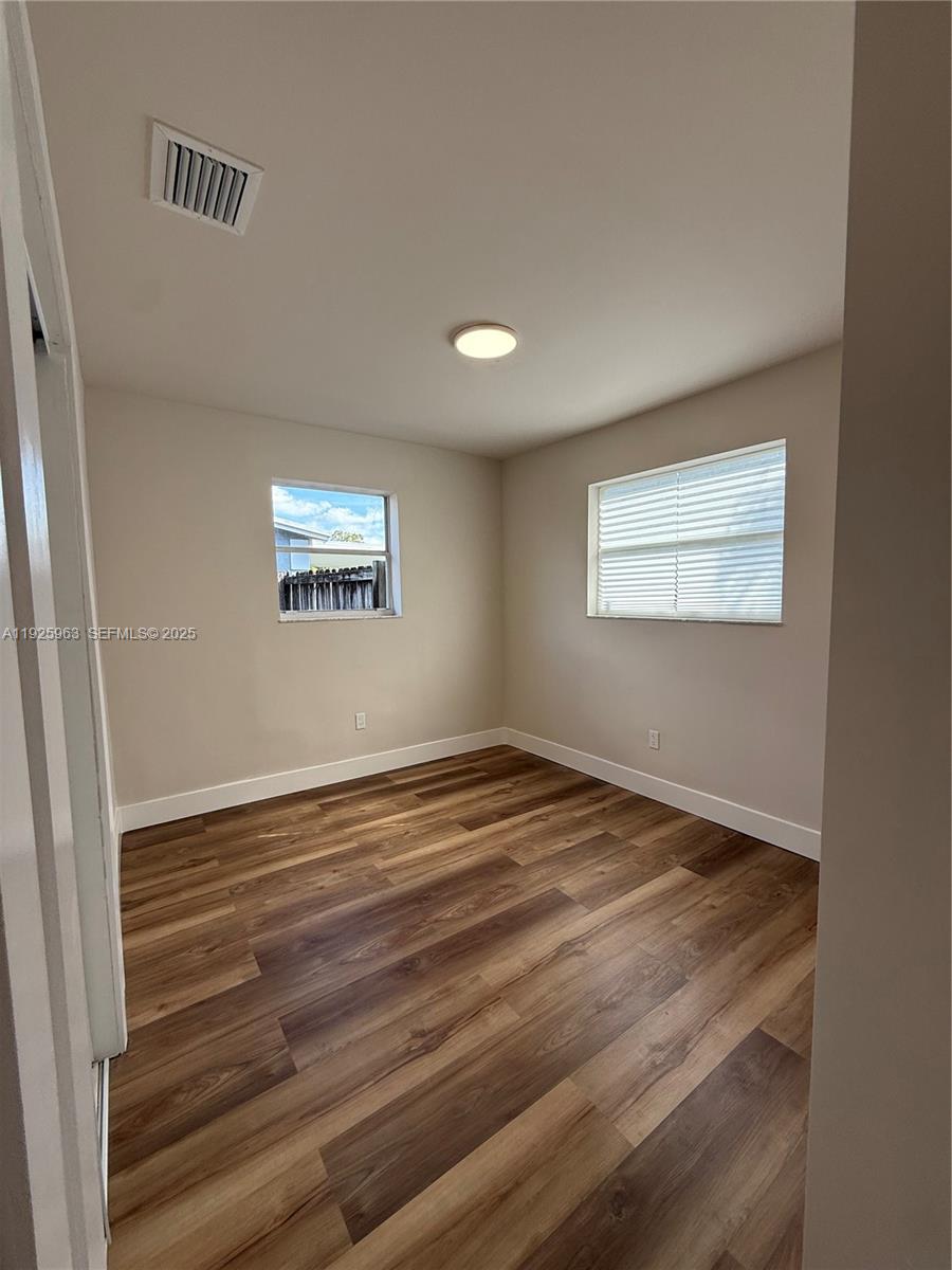 DRIFTWOOD ESTATES NO 20 - Residential