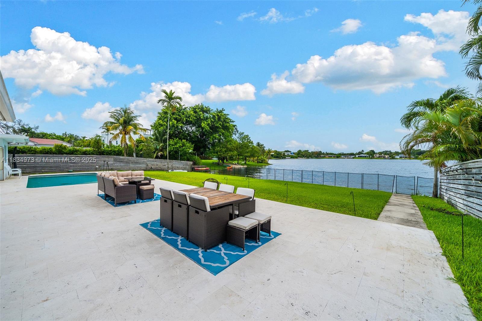 GREYKNOLL ESTATES - Residential