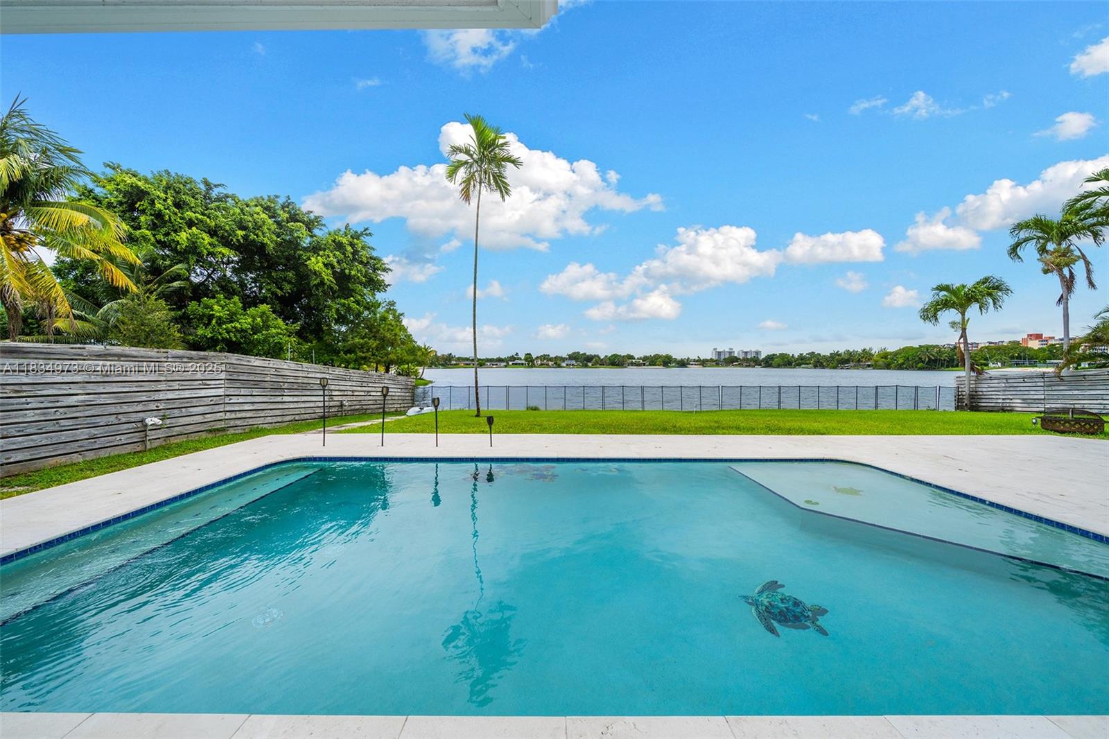 GREYKNOLL ESTATES - Residential