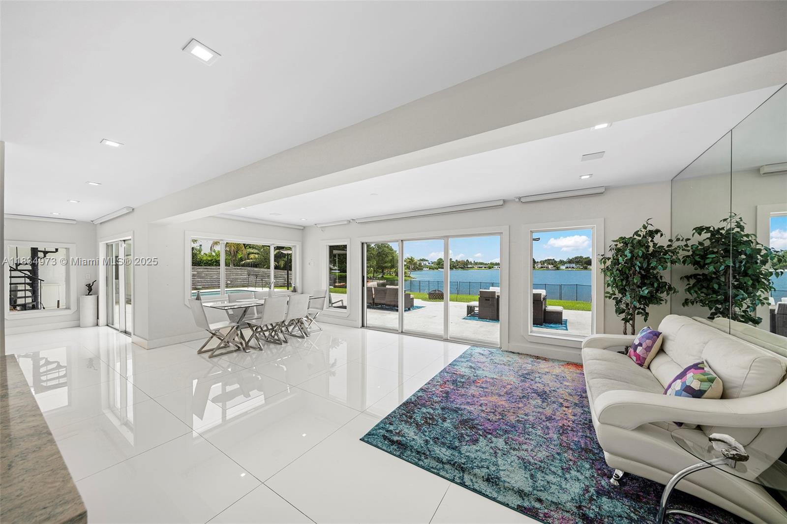 GREYKNOLL ESTATES - Residential