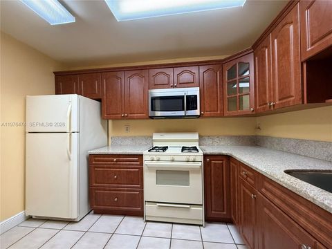 Tiny photo for 6977 SW 115th Pl #E33, Miami, FL 33173 (MLS # A11976474)