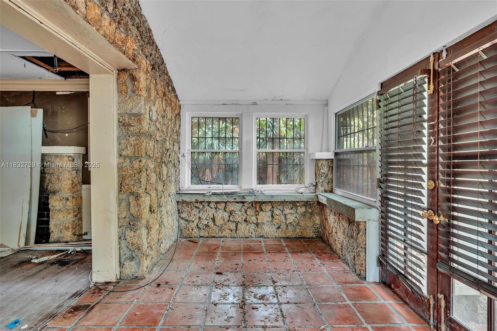 ALLAMANDA GARDENS - Residential