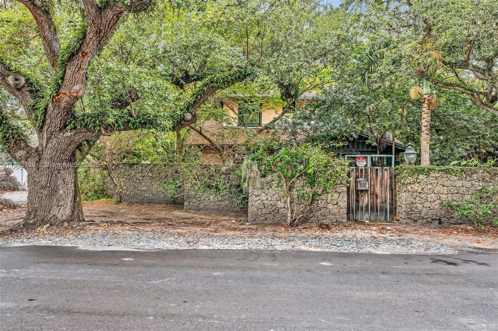 ALLAMANDA GARDENS - Residential