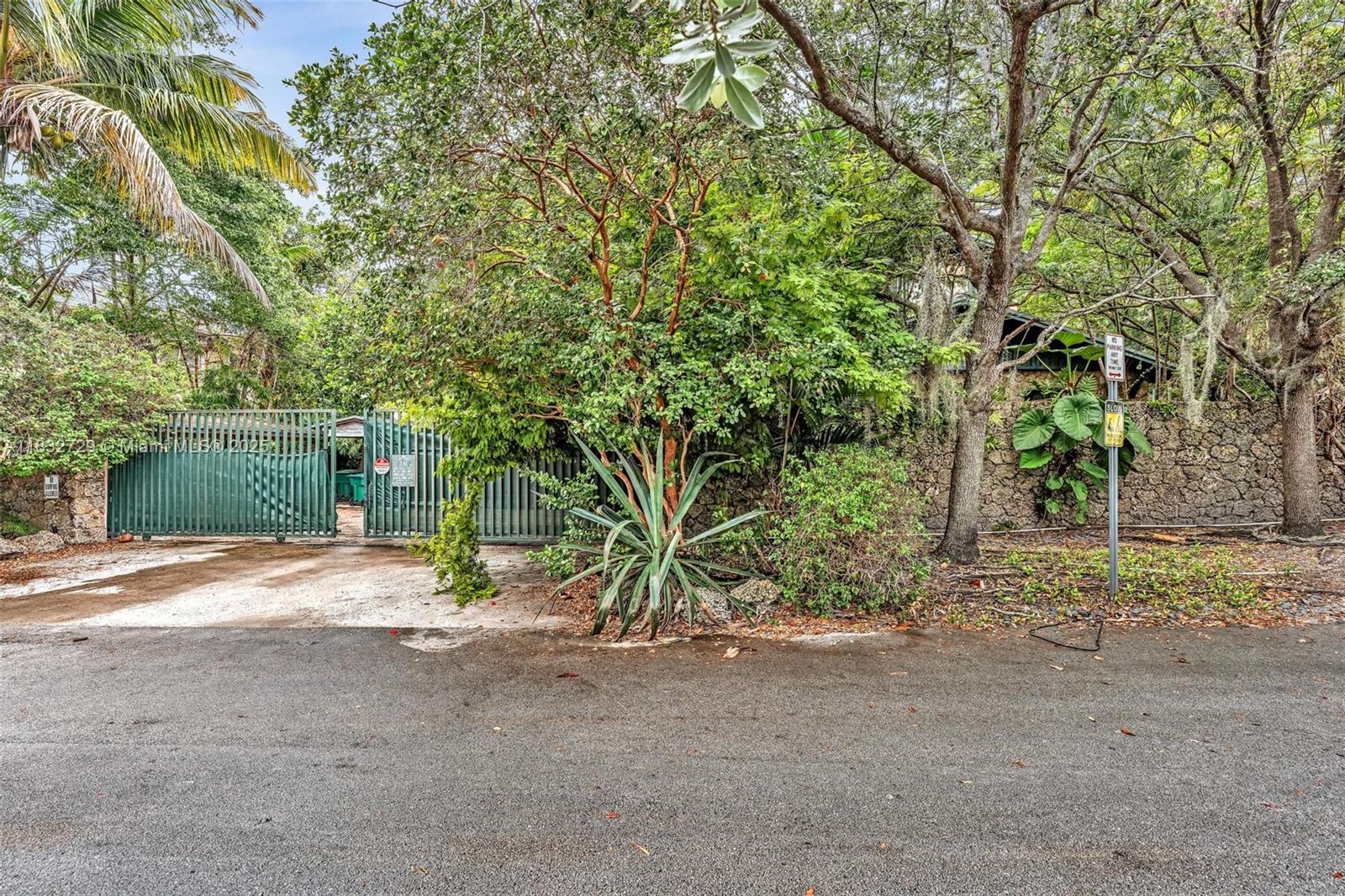 ALLAMANDA GARDENS - Residential