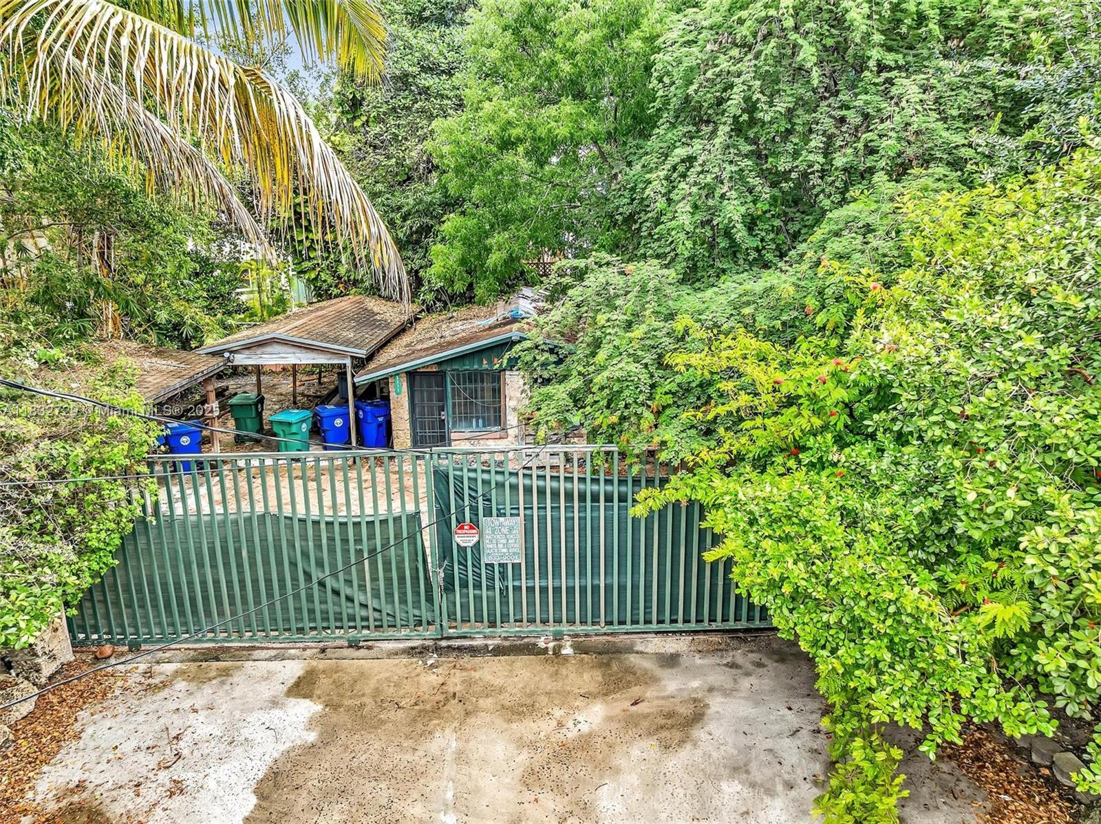 ALLAMANDA GARDENS - Residential