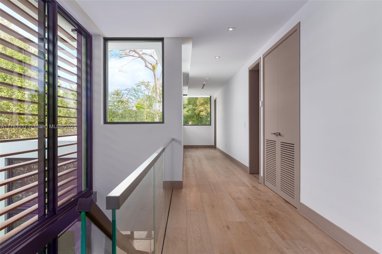 PARK PLAZA - Residential
