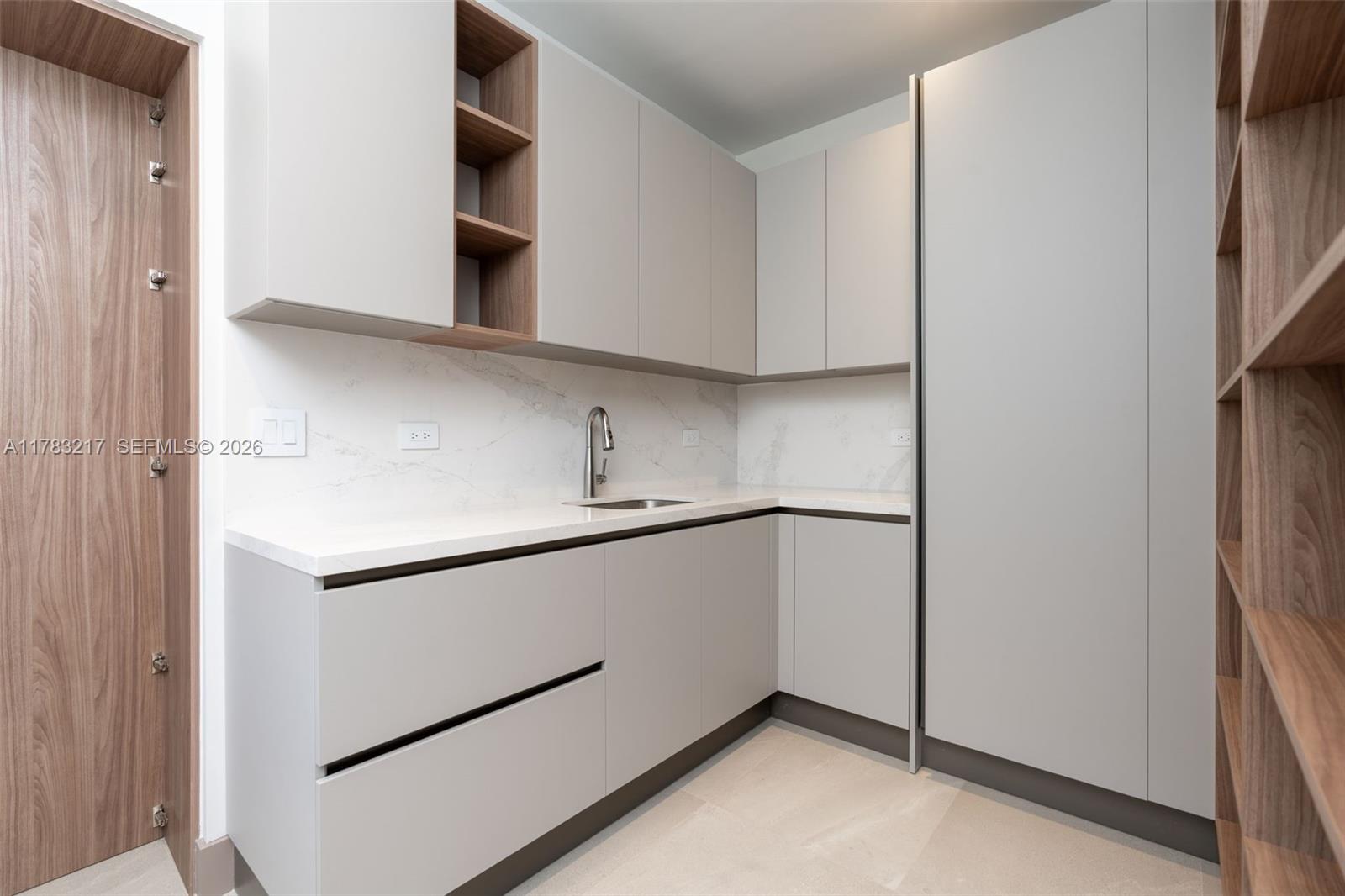 PARK PLAZA - Residential