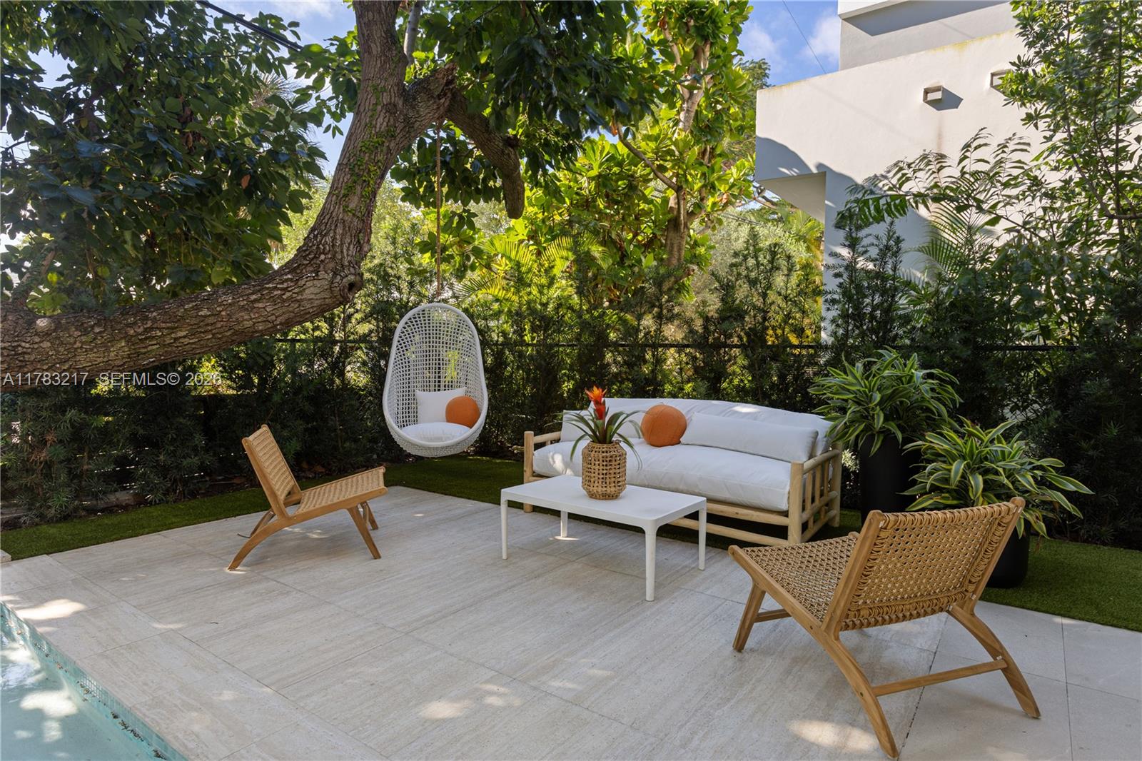 PARK PLAZA - Residential