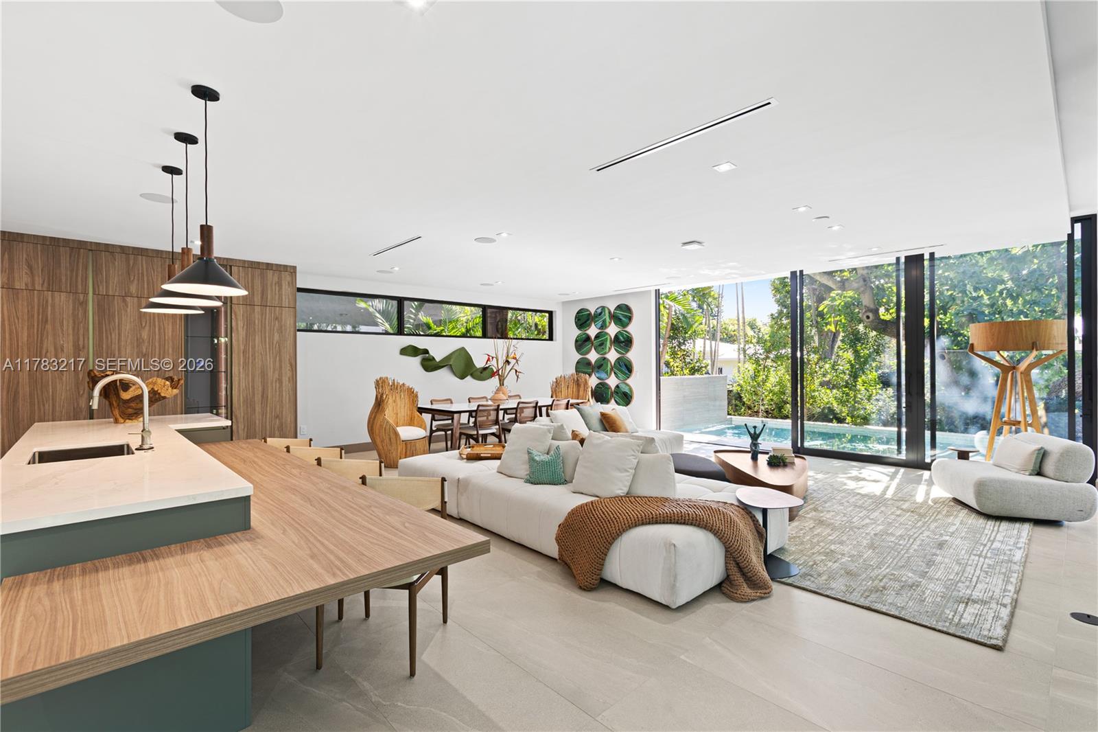 PARK PLAZA - Residential