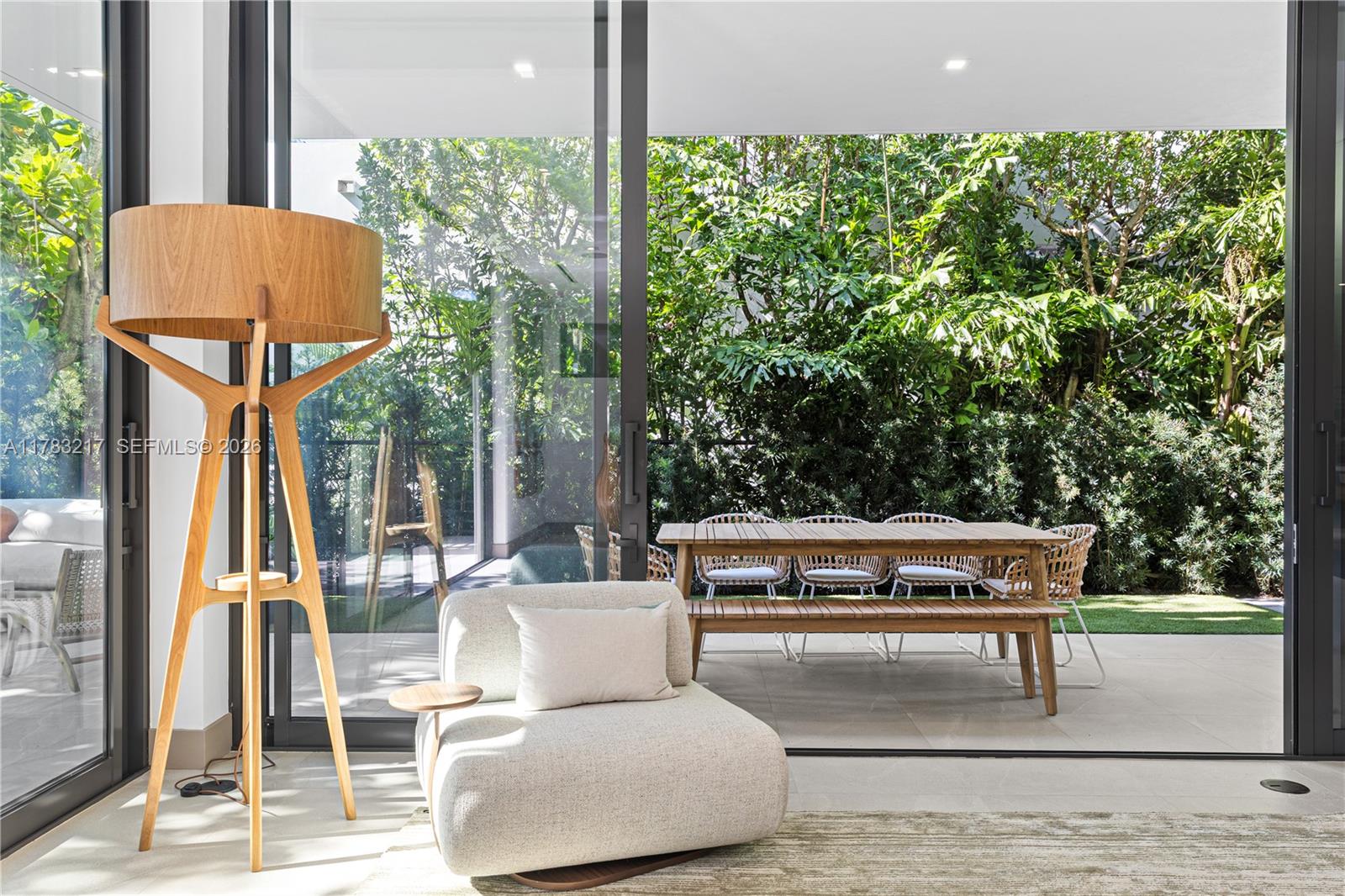 PARK PLAZA - Residential