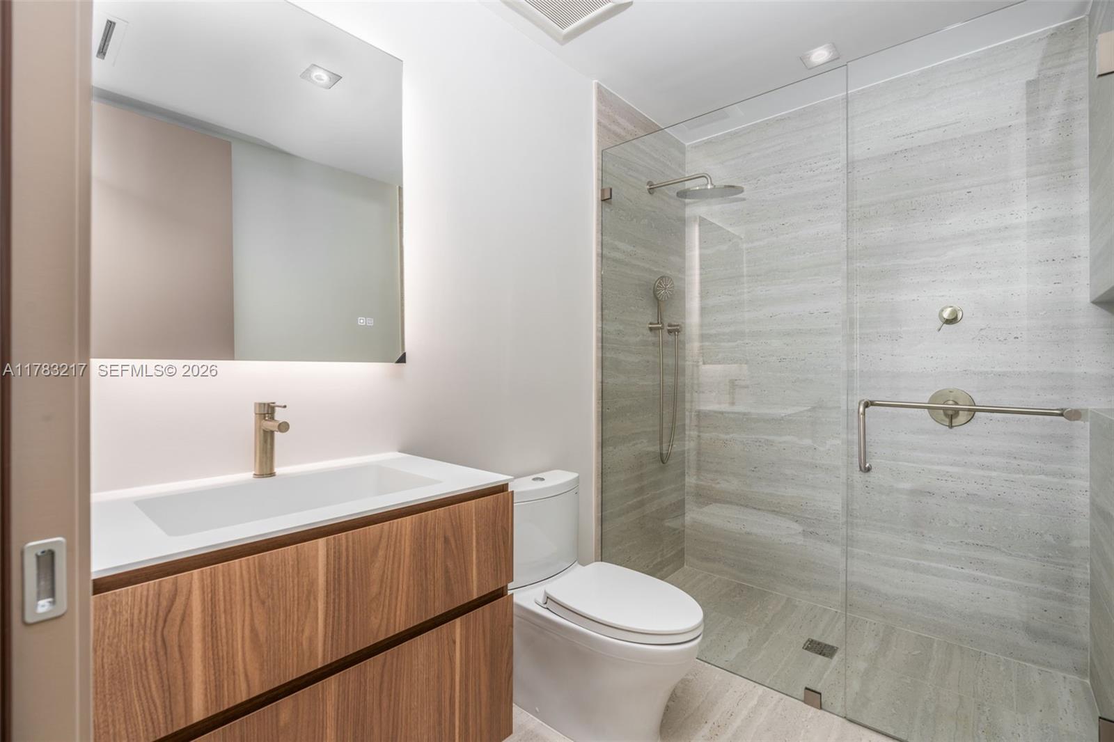 PARK PLAZA - Residential