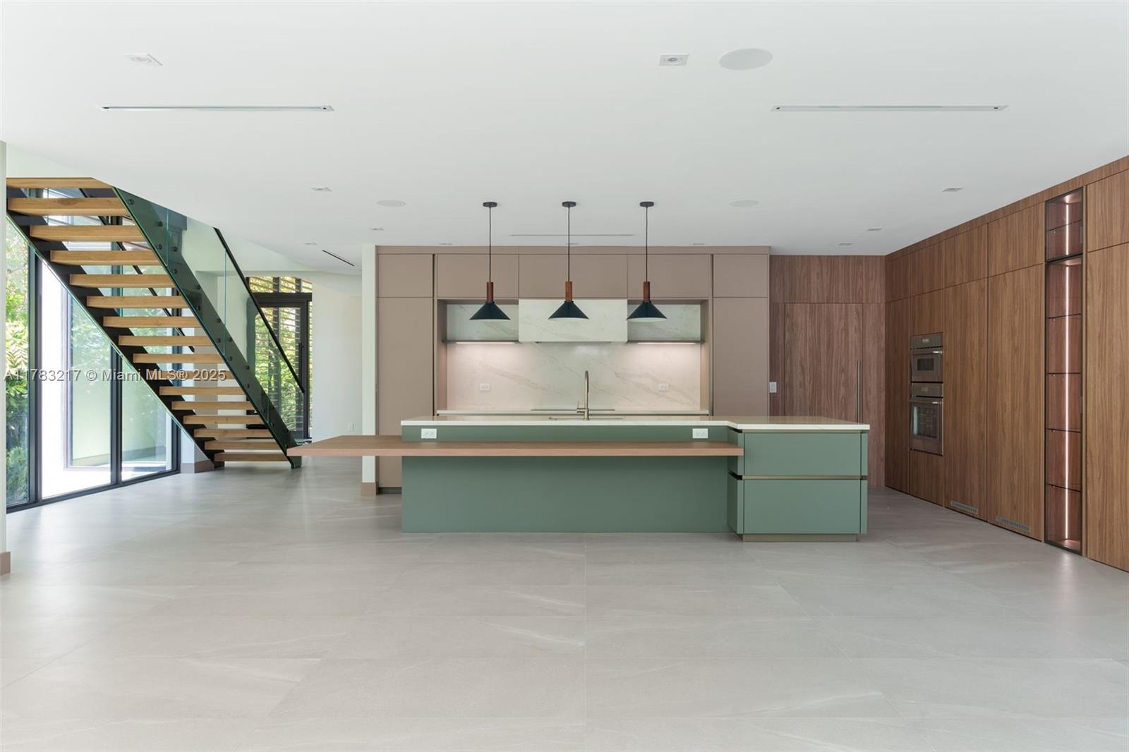 PARK PLAZA - Residential