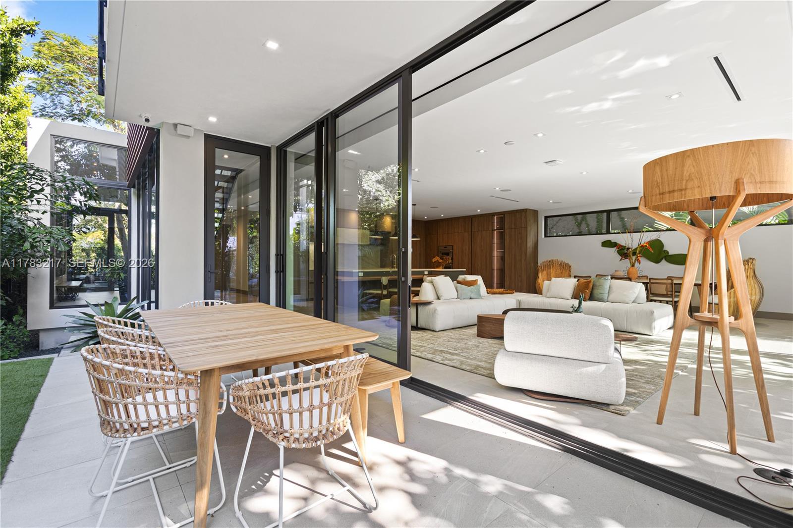 PARK PLAZA - Residential