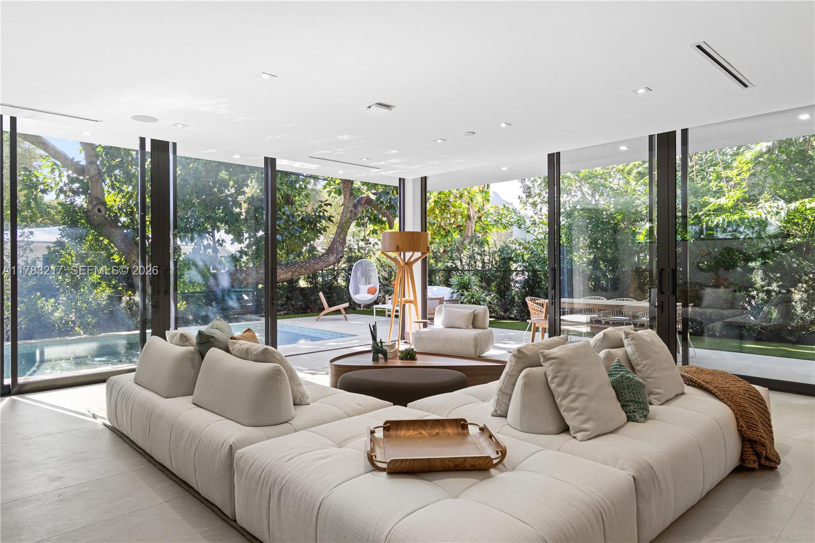 PARK PLAZA - Residential