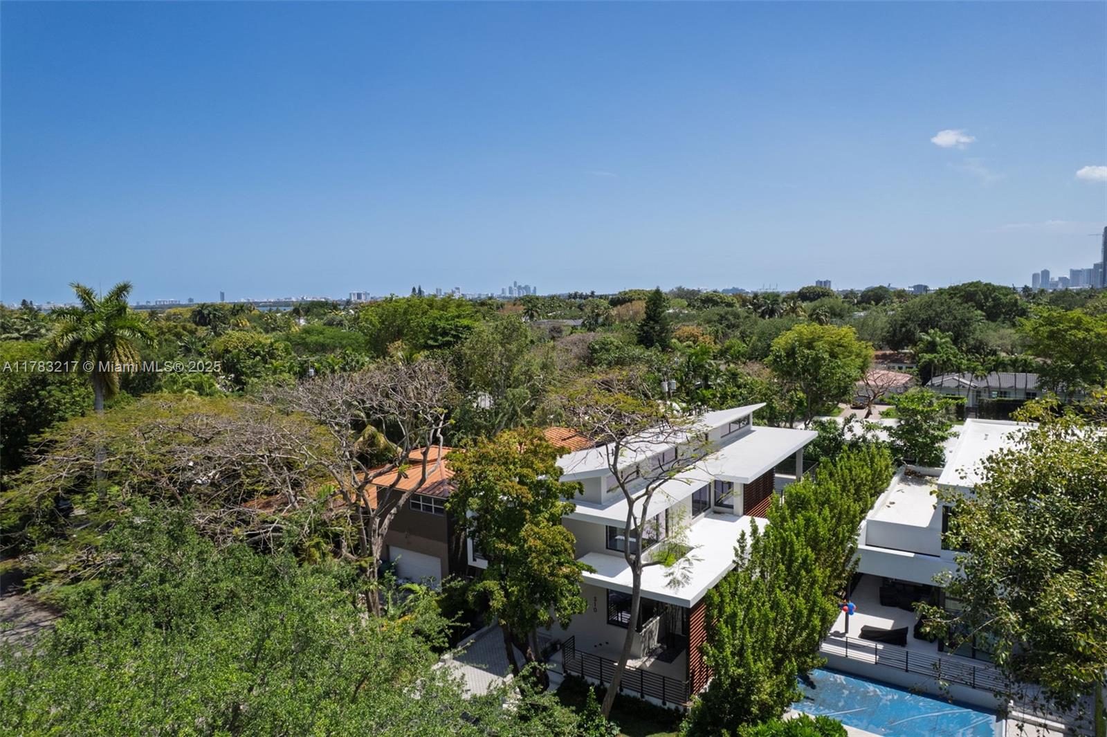 PARK PLAZA - Residential