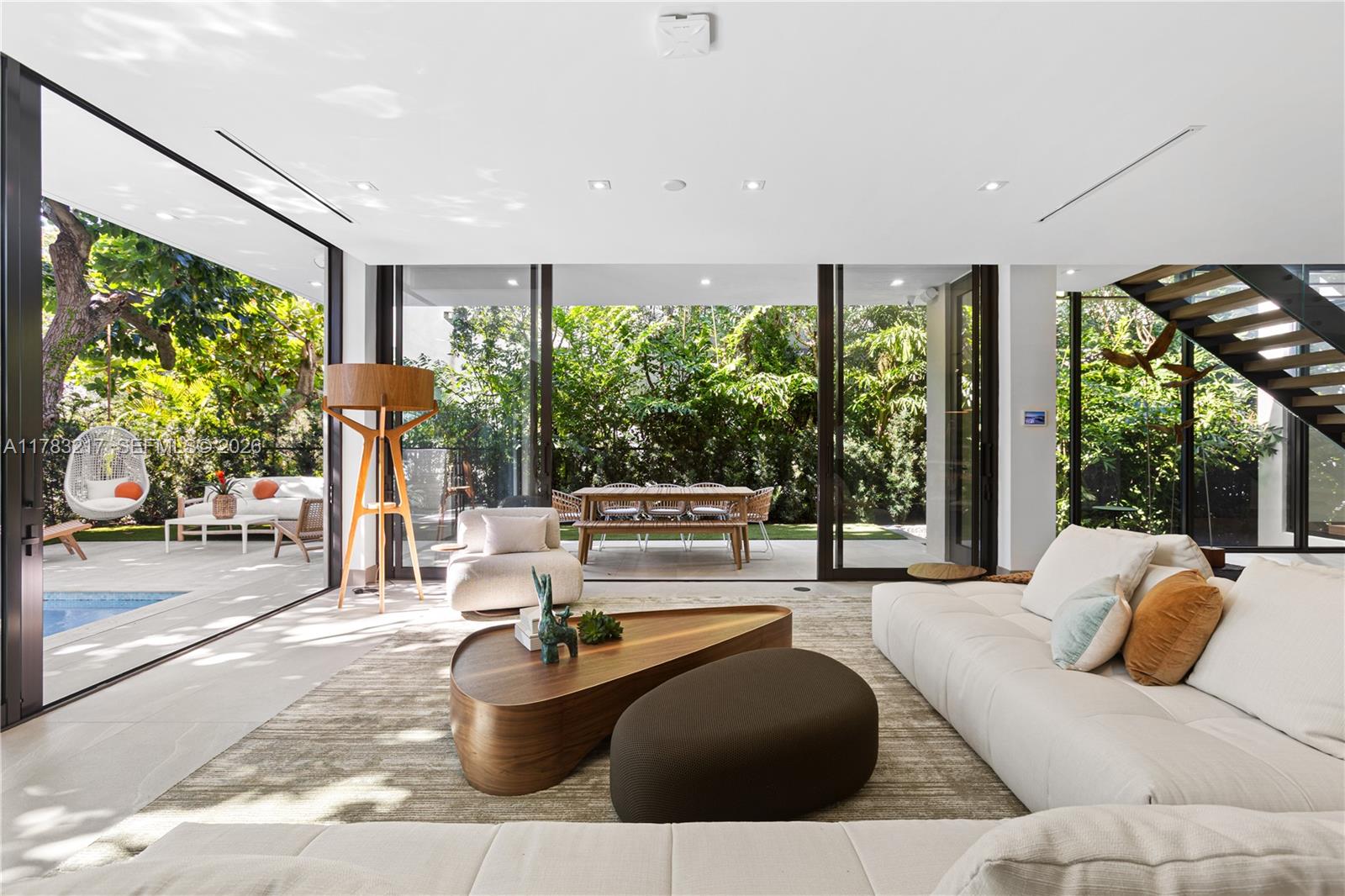 PARK PLAZA - Residential