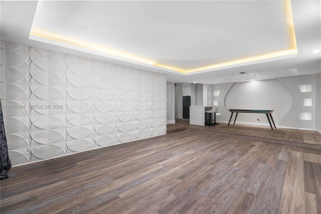 Photo of 3730 Inverrary Dr #2H, Lauderhill, FL 33319 (MLS # A11976491)