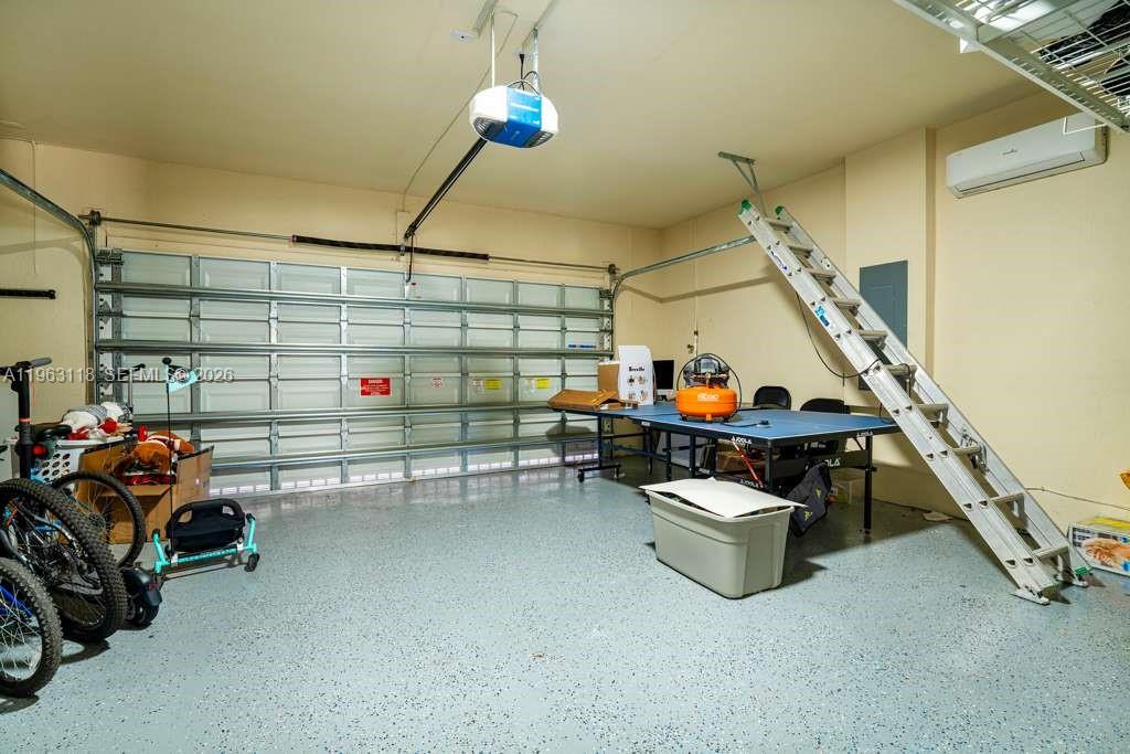 SILVER PALM WEST - Residential