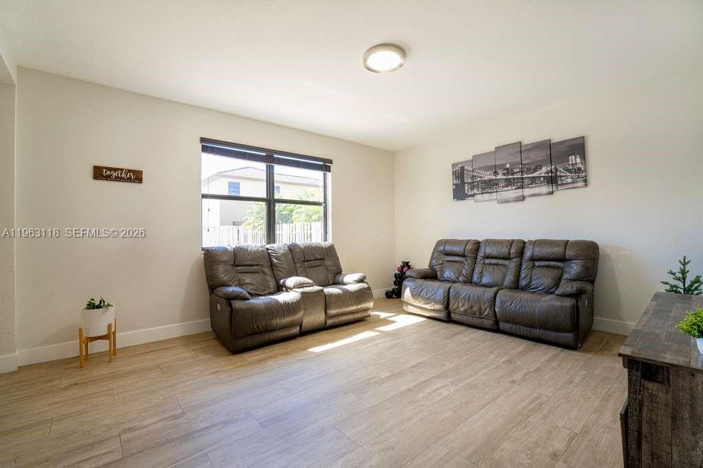 SILVER PALM WEST - Residential