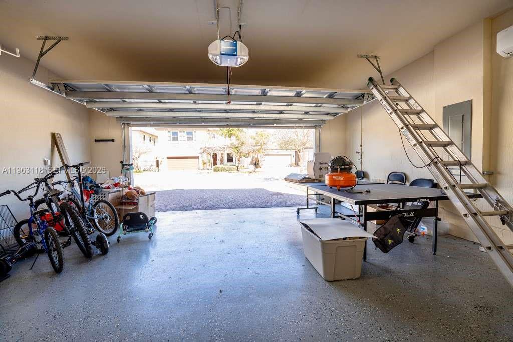 SILVER PALM WEST - Residential