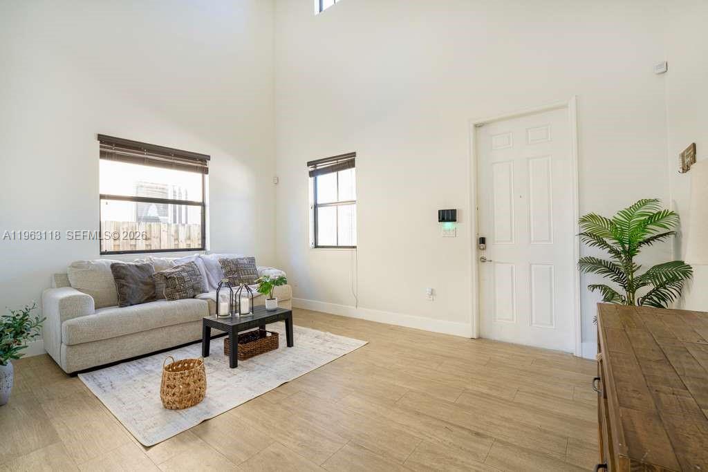 SILVER PALM WEST - Residential