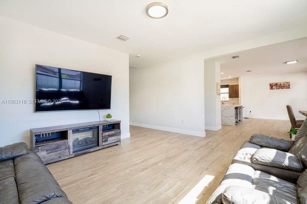 SILVER PALM WEST - Residential