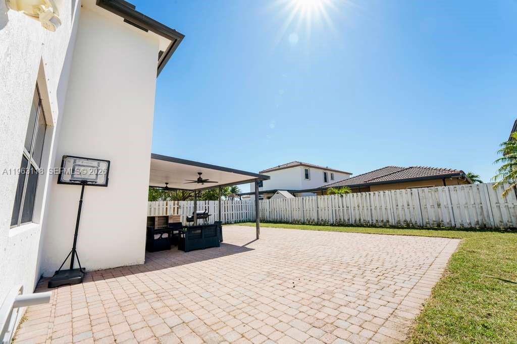 SILVER PALM WEST - Residential