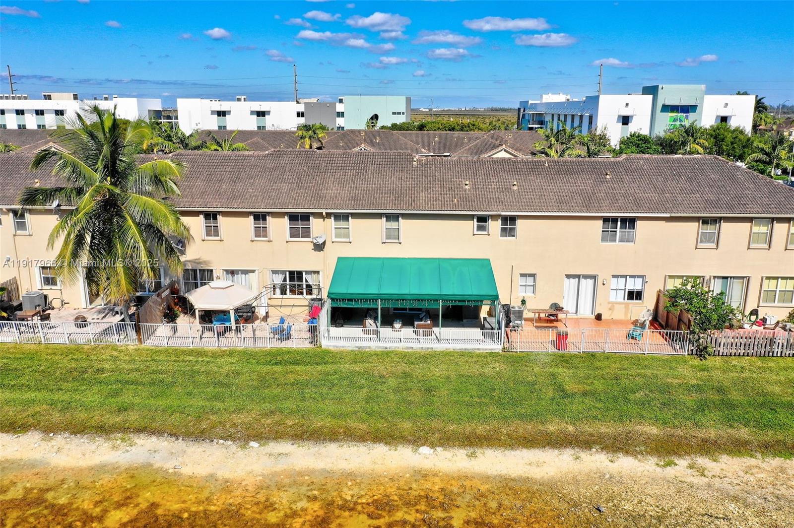 EMERALD ISLES - Residential