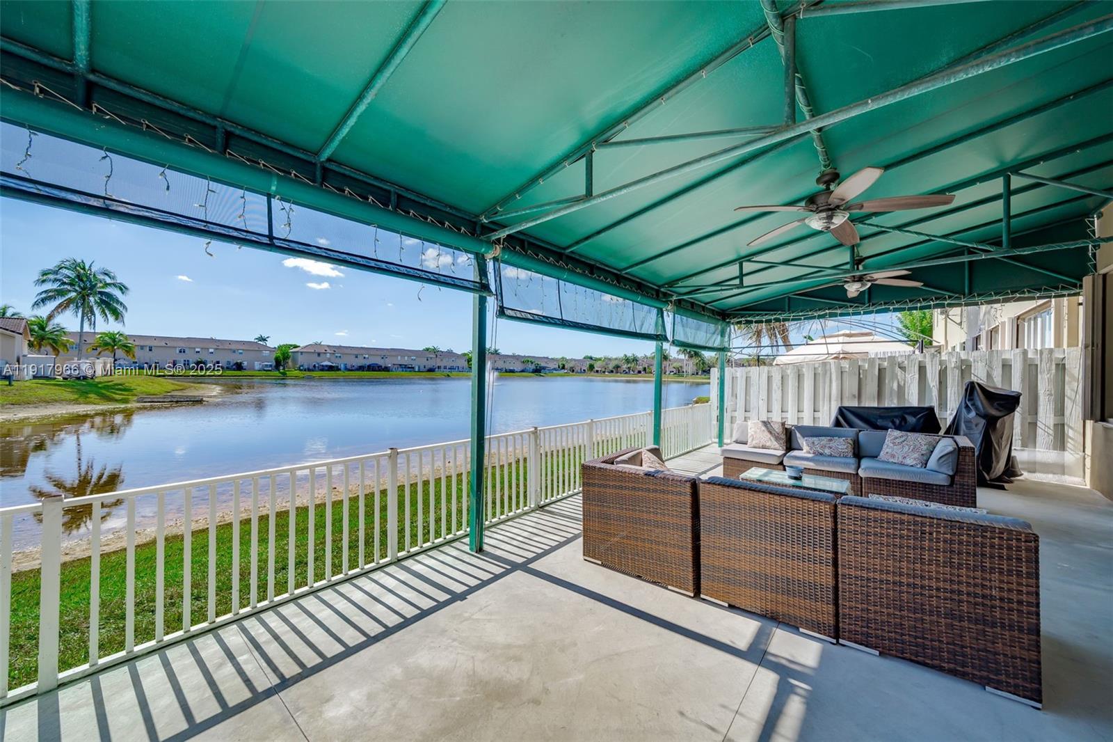 EMERALD ISLES - Residential