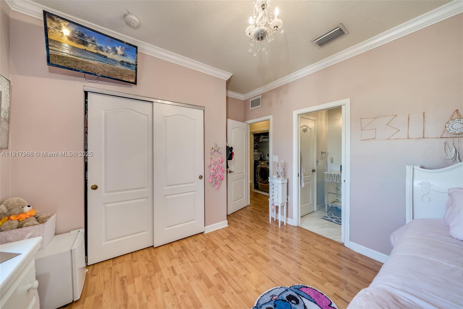 EMERALD ISLES - Residential