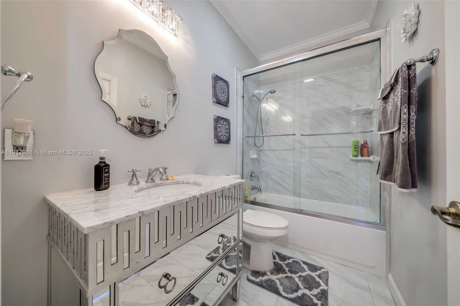 EMERALD ISLES - Residential