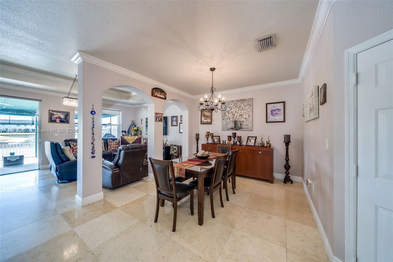 EMERALD ISLES - Residential