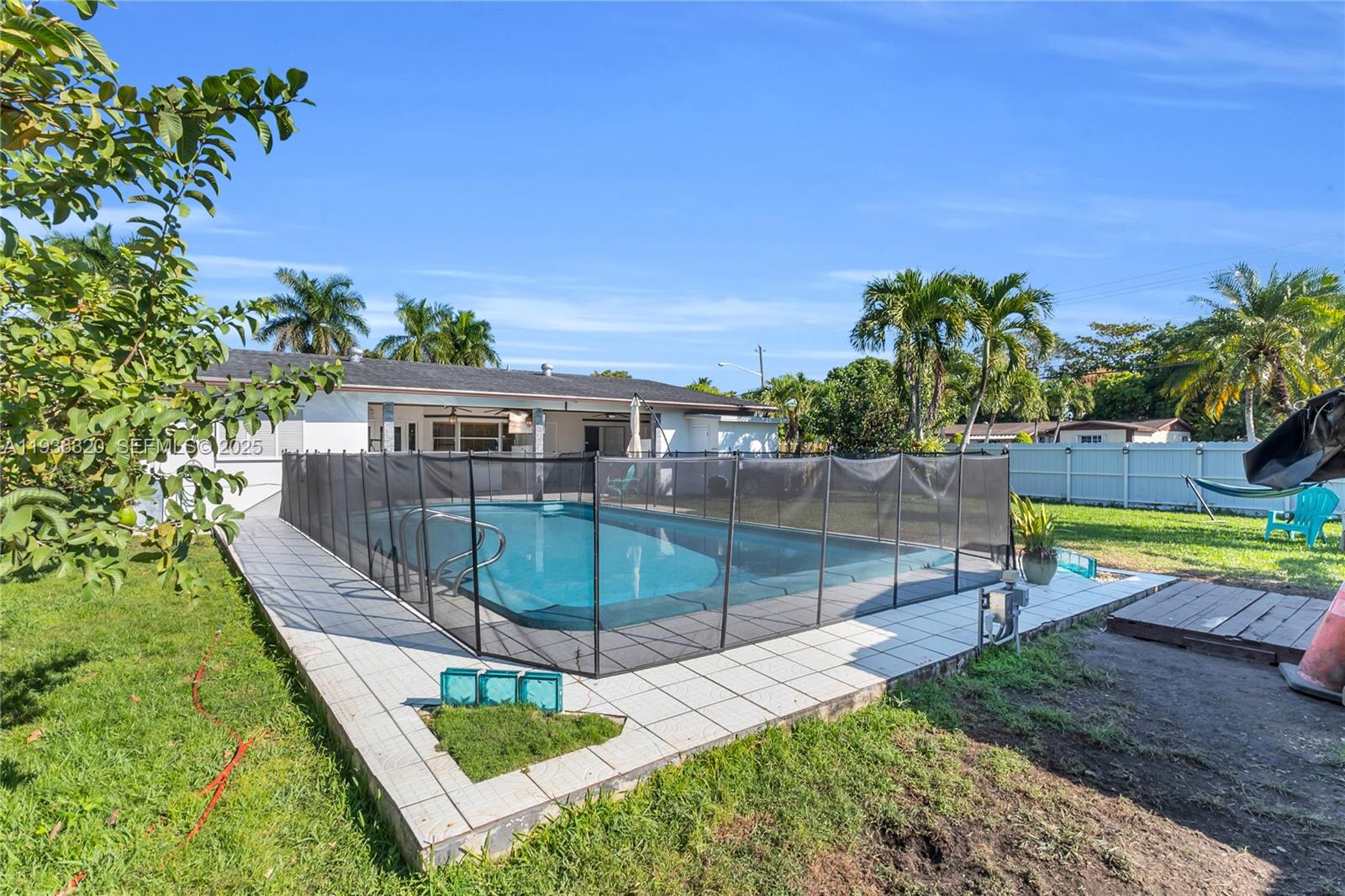 KING ROBERT - Residential