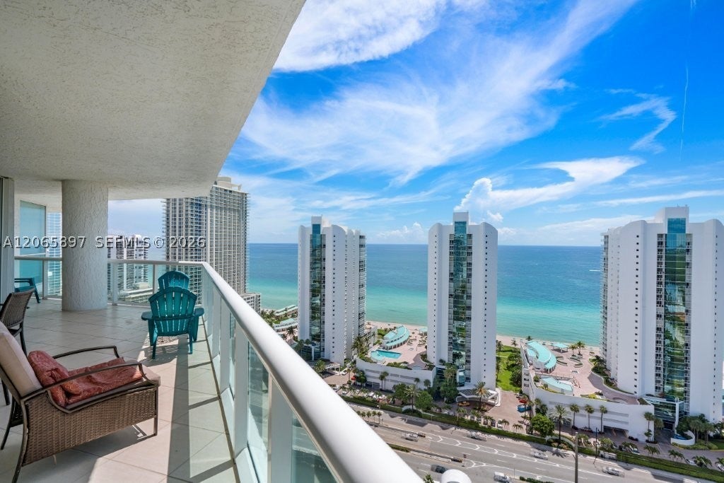 16400 Collins Ave 2842