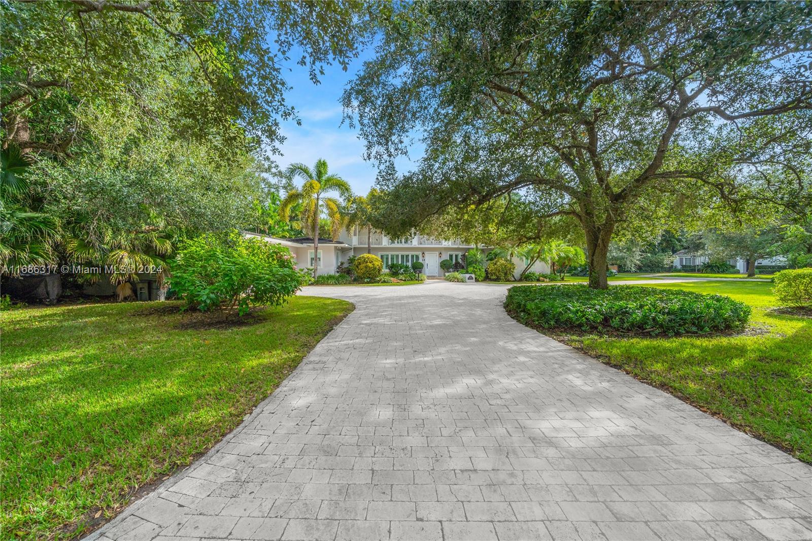 CORAL GABLES COUNTRY CLUB - Residential