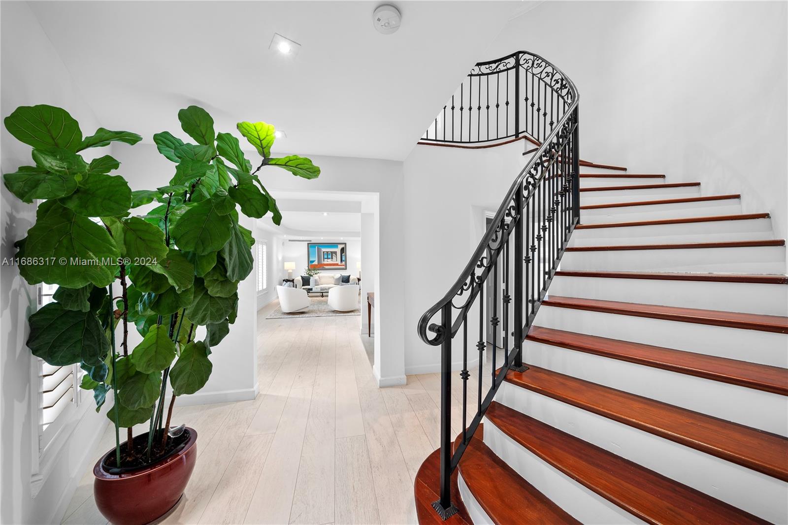 CORAL GABLES COUNTRY CLUB - Residential