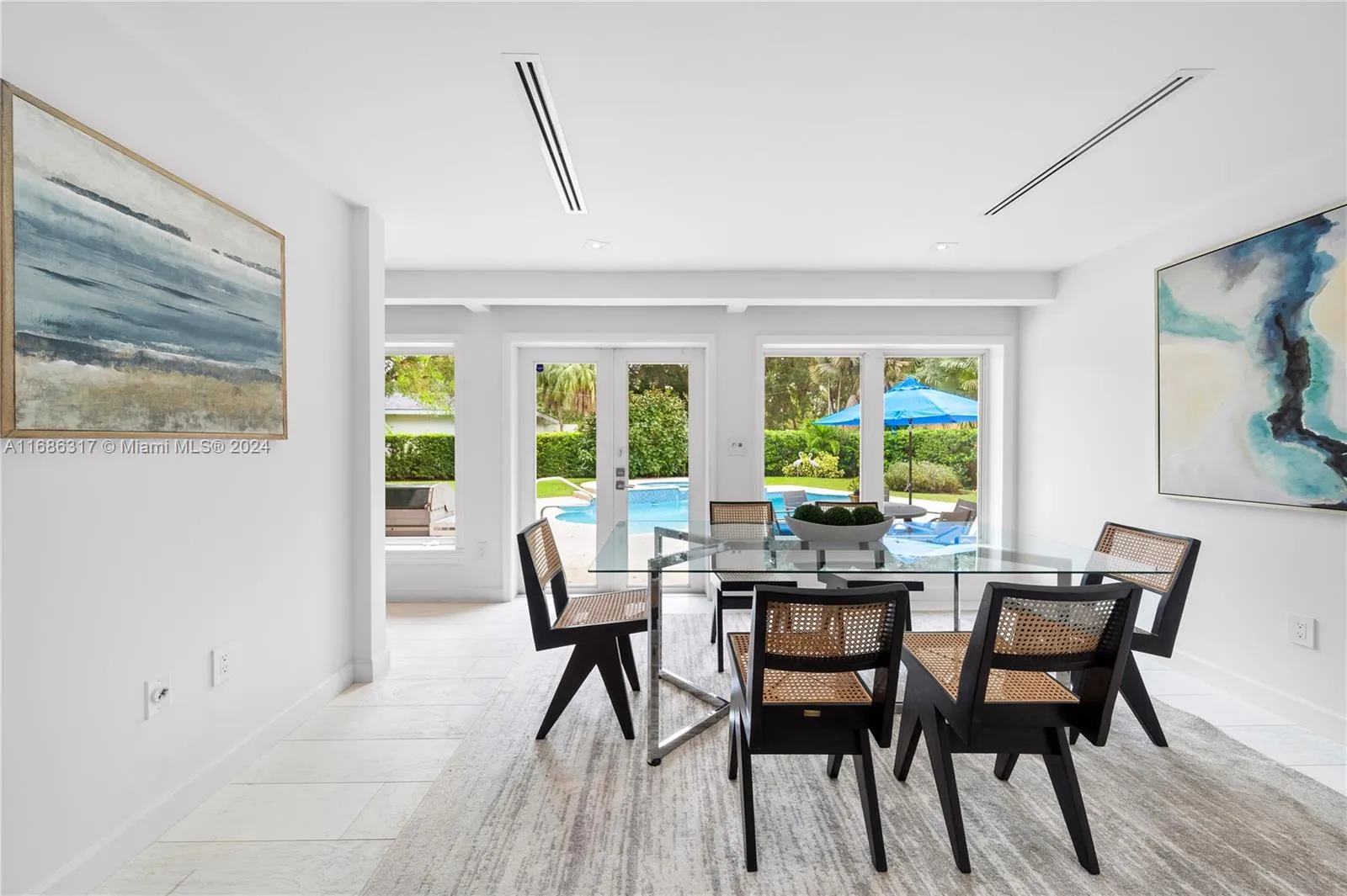 Coral Gables, Florida 33134, United States, 4 Bedrooms Bedrooms, ,5 BathroomsBathrooms,Residential,Pending,35524