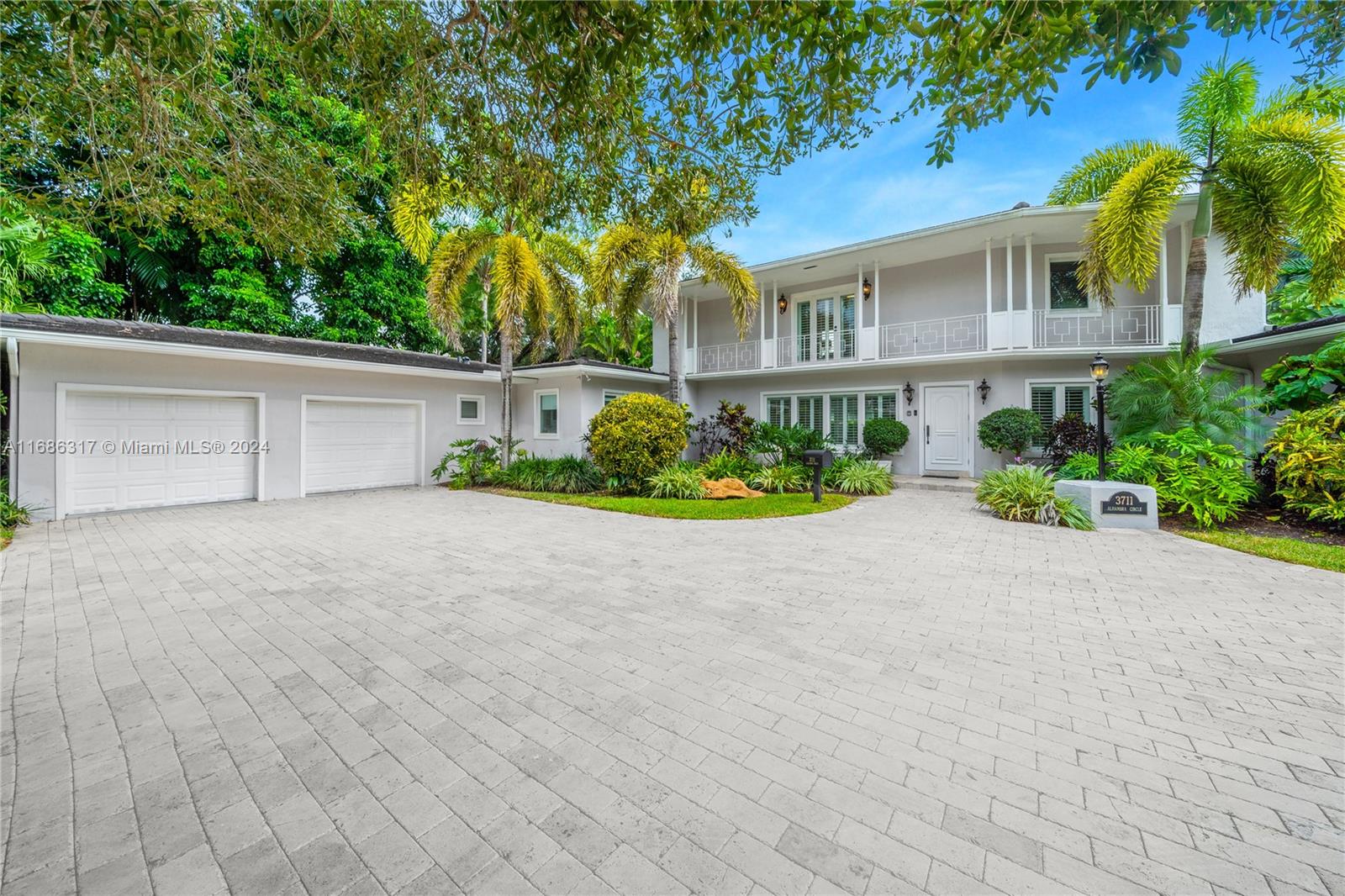 3711 Alhambra Cir Cir, Coral Gables, Broward County, Florida - 4 Bedrooms  
5 Bathrooms - 