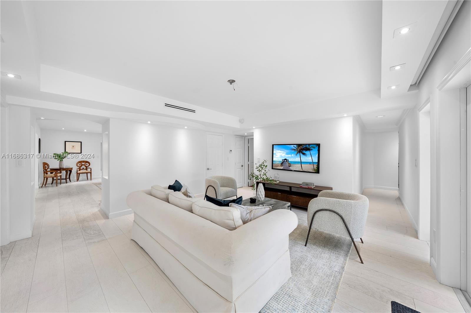 CORAL GABLES COUNTRY CLUB - Residential