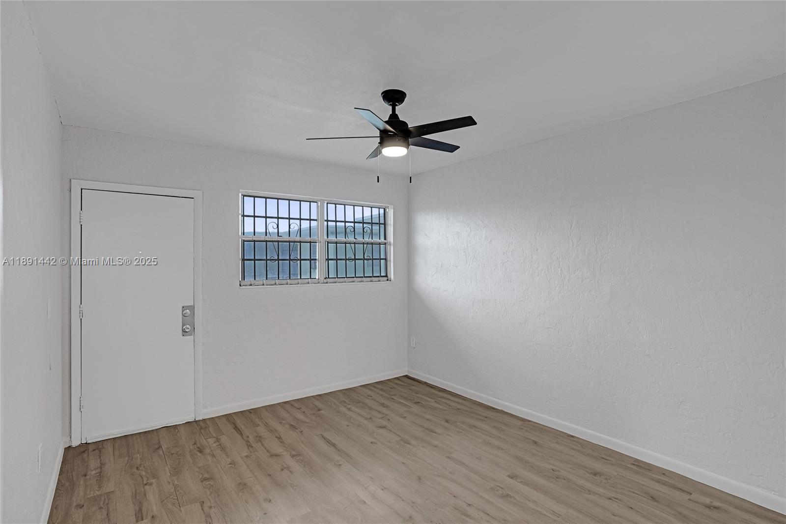 REPLAT OF A PORTION OF BL - Residential Lease