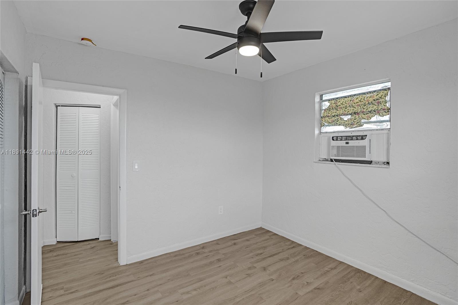 REPLAT OF A PORTION OF BL - Residential Lease