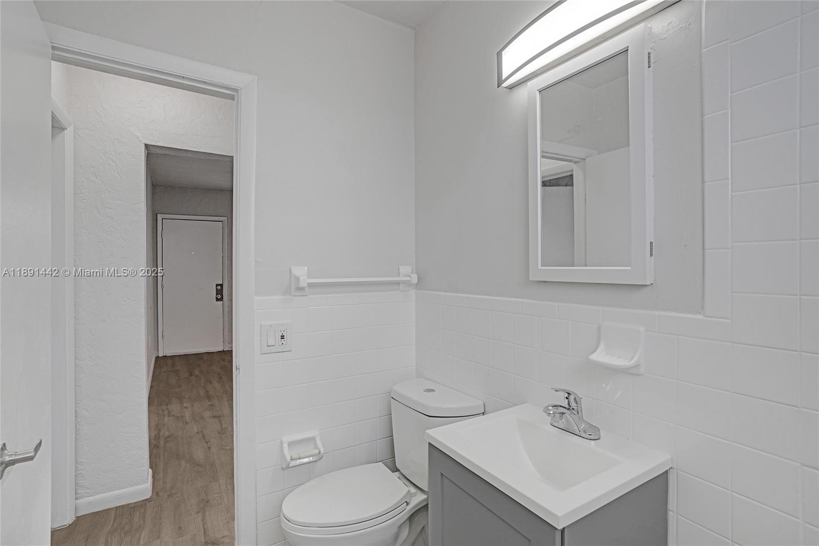 REPLAT OF A PORTION OF BL - Residential Lease
