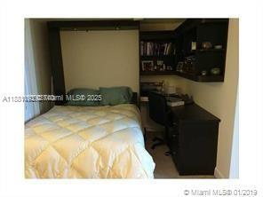 DOUGLAS GRAND CONDO - Residential Lease