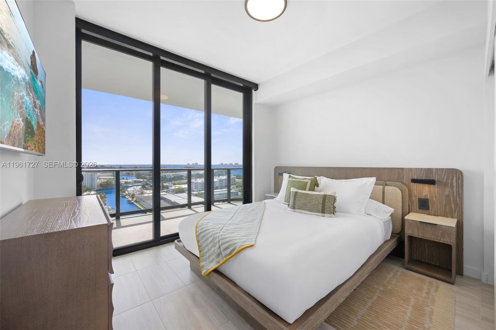 72 PARK - Residential