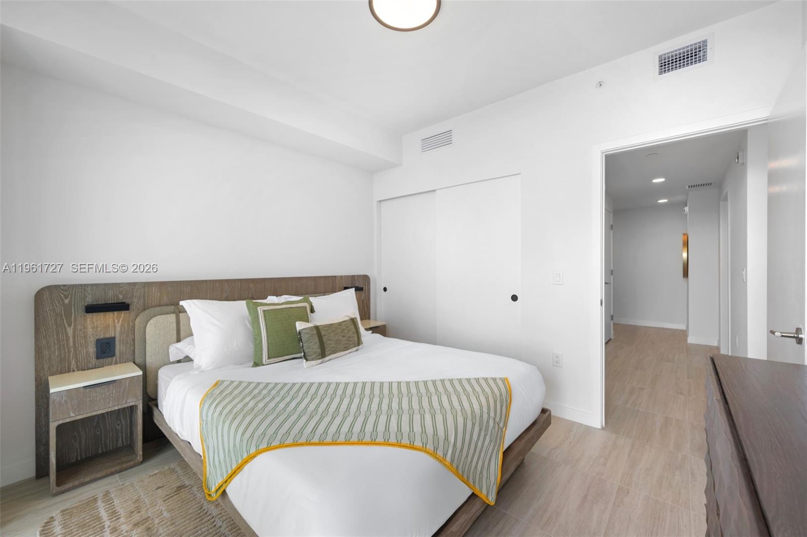 72 PARK - Residential