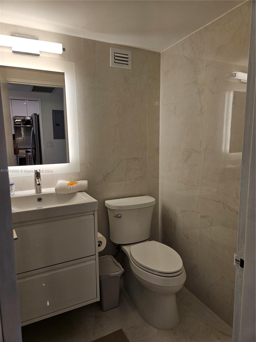 THE PAVILION CONDO - Residential Lease