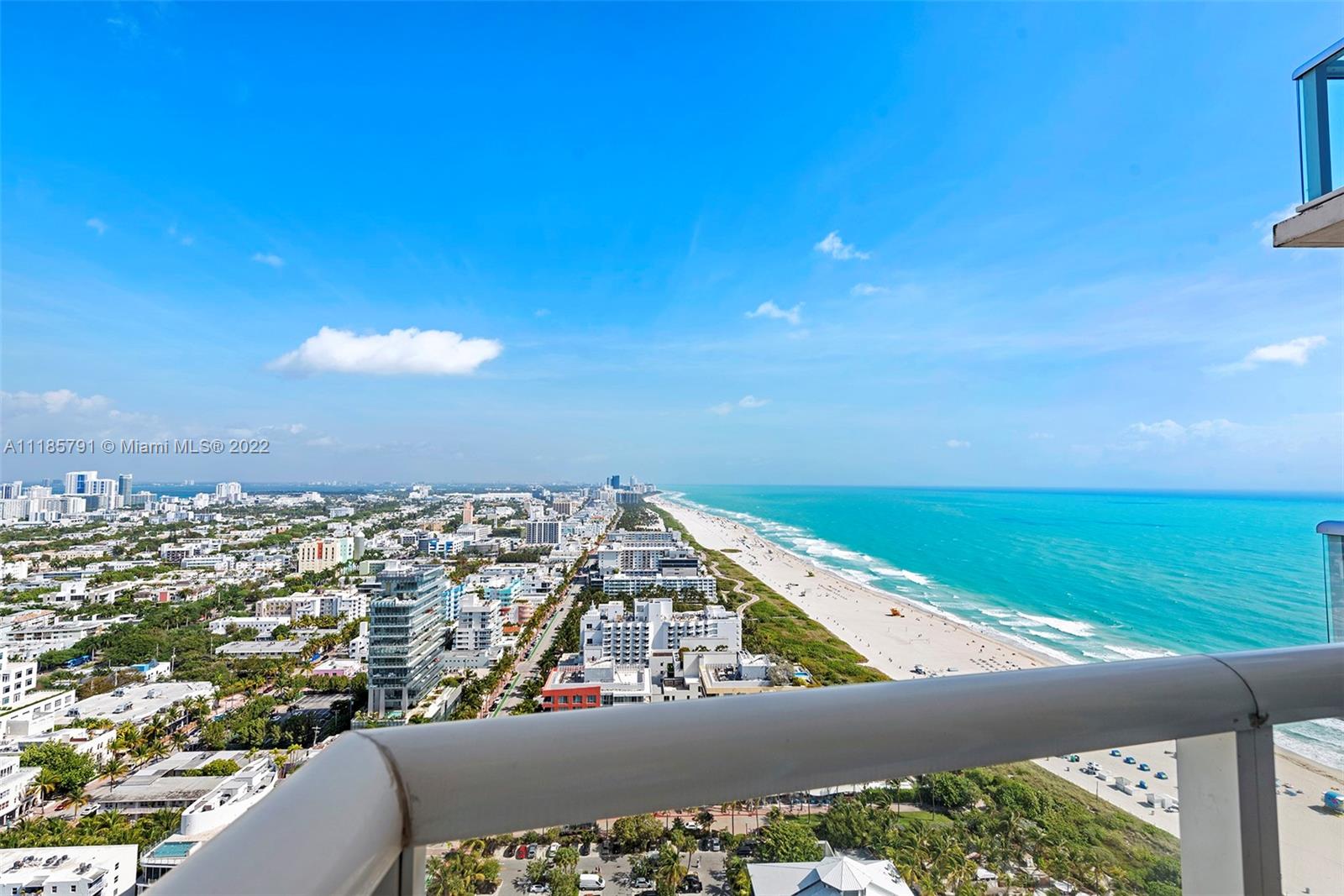 CONTINUUM ON SOUTH BEACH - Residential
